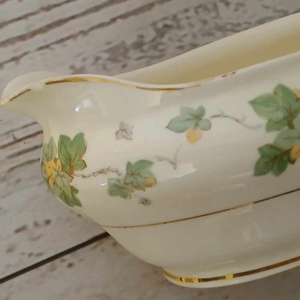 Pope Gosser American Ivy Vintage Gravy Boat with Saucer